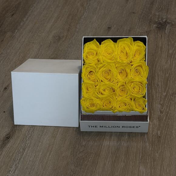The Million Roses | Yellow Roses | Squar White Box | Dozen FOREVER ROSES - Picture 10 of 11